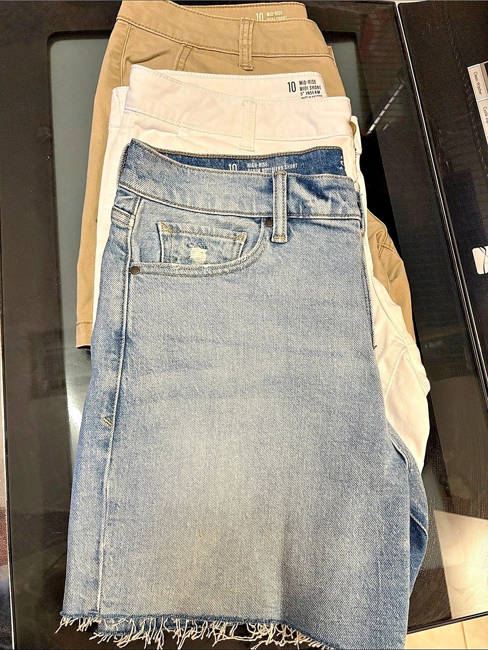 a.n.a High Rise Boyfriend Short Denim Shorts, white and tan 3 pairs Size 10